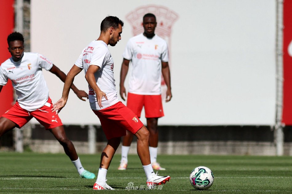 英超与西甲 英超与西甲