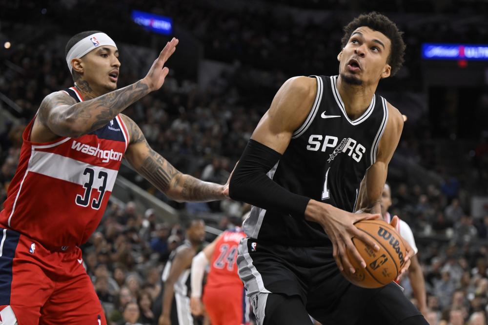 豪强竞逐 豪强竞逐